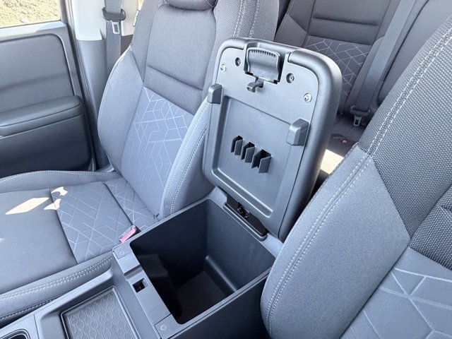 Certified 2025 Nissan Frontier SV image 19