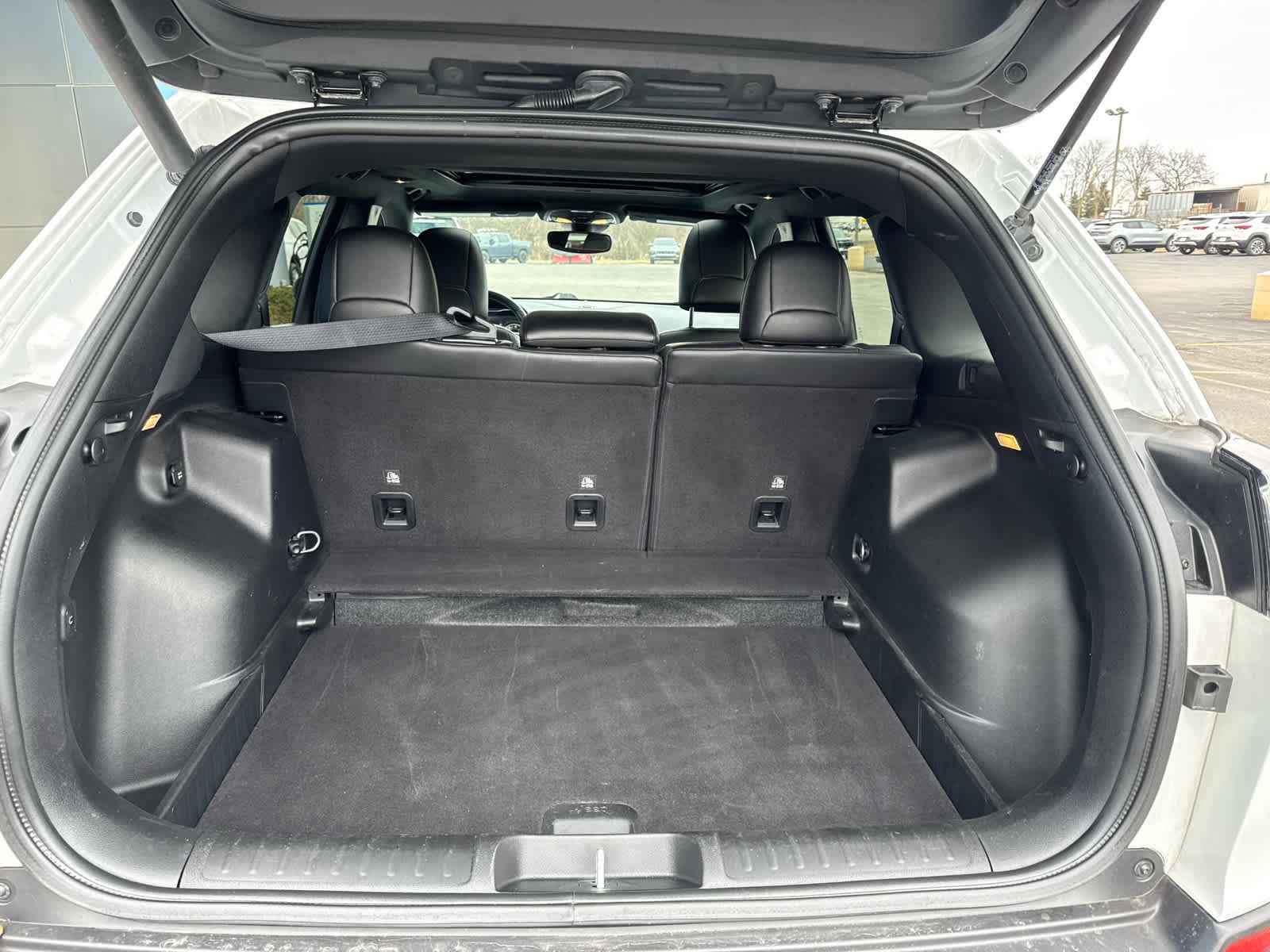 Used 2021 Jeep Cherokee Latitude Lux 80th Anniv w/ Quick Order Package 26U 80TH image 14