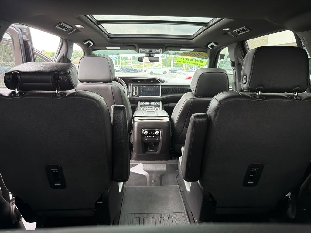 Used 2022 GMC Yukon Denali AWD/4WD image 13