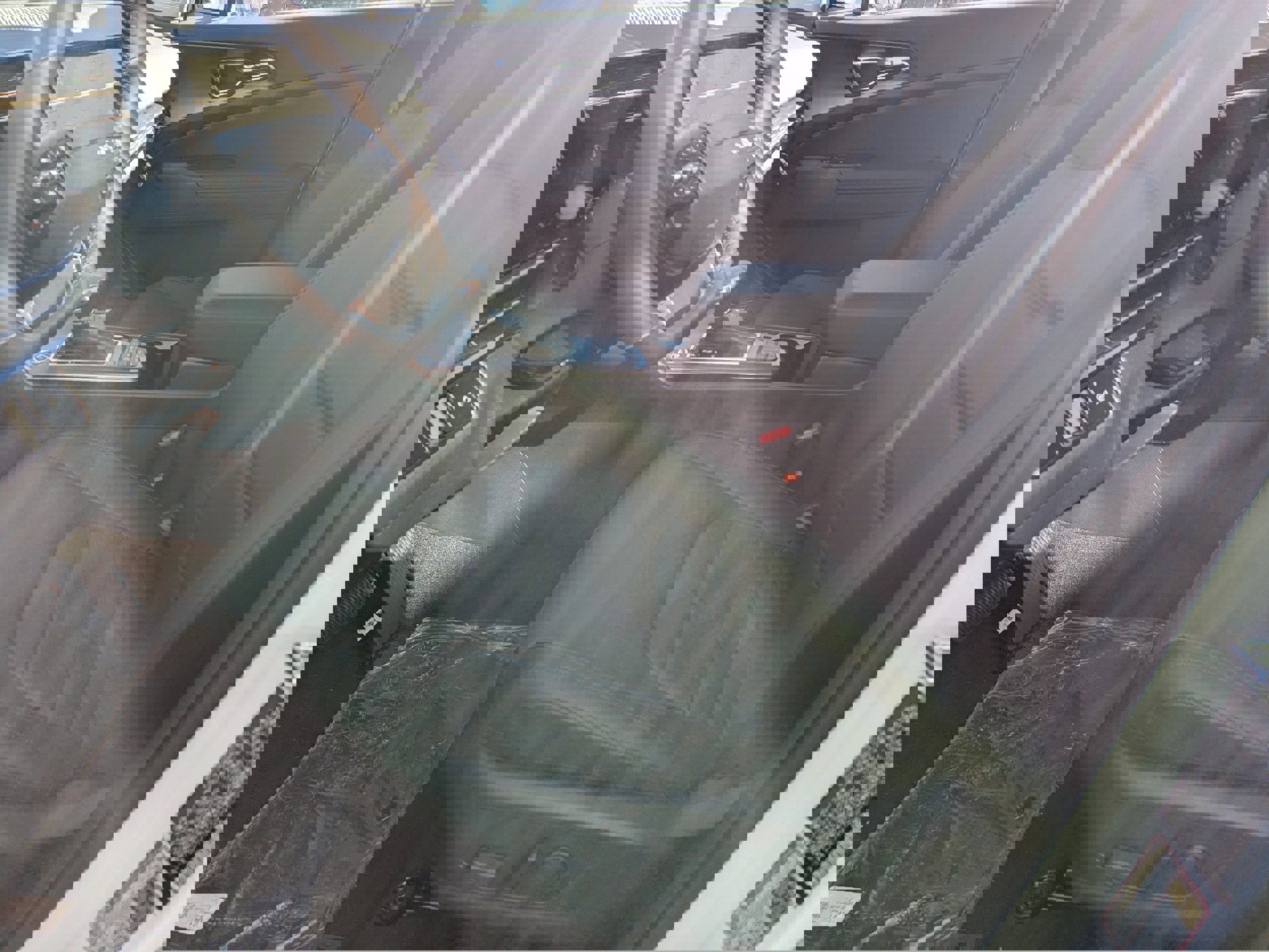 New 2026 Kia Sportage SX image 8