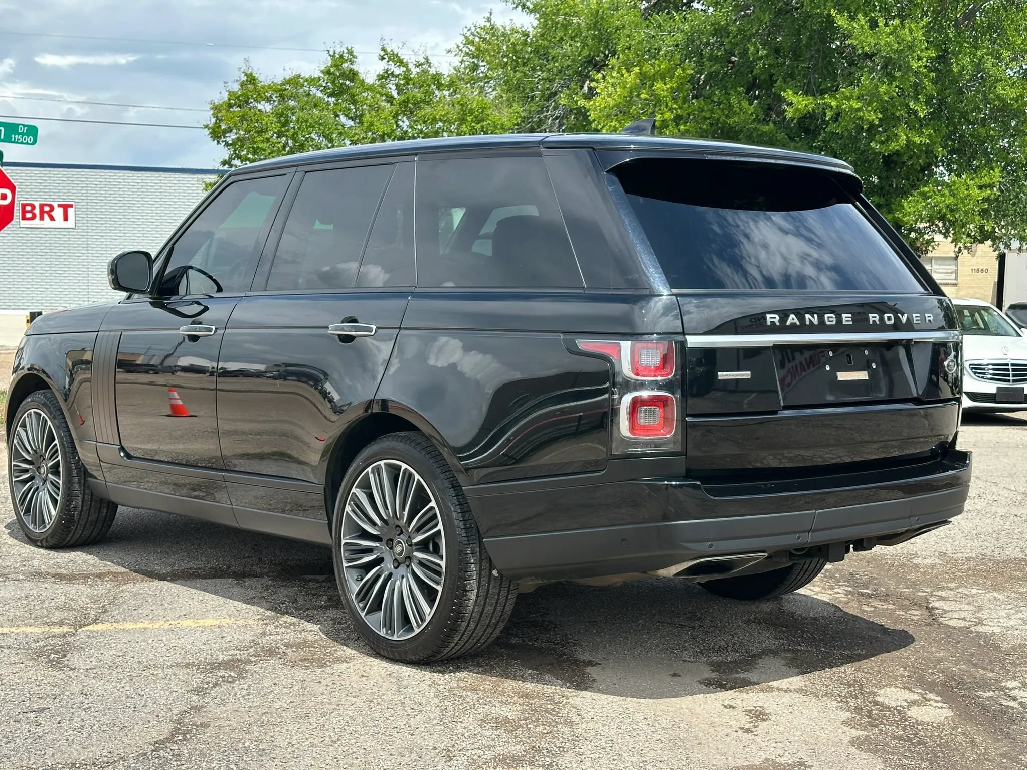 Used 2018 Land Rover Range Rover Autobiography AWD/4WD image 4