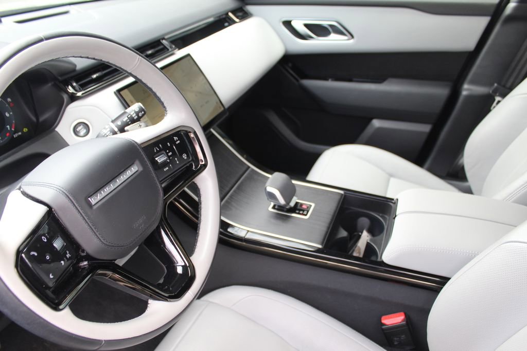 Used 2024 Land Rover Range Rover Velar Dynamic SE image 13