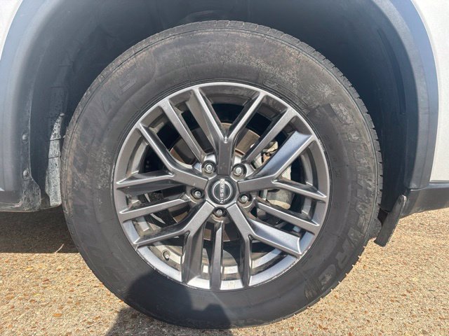 Used 2024 Nissan Rogue S AWD/4WD image 11