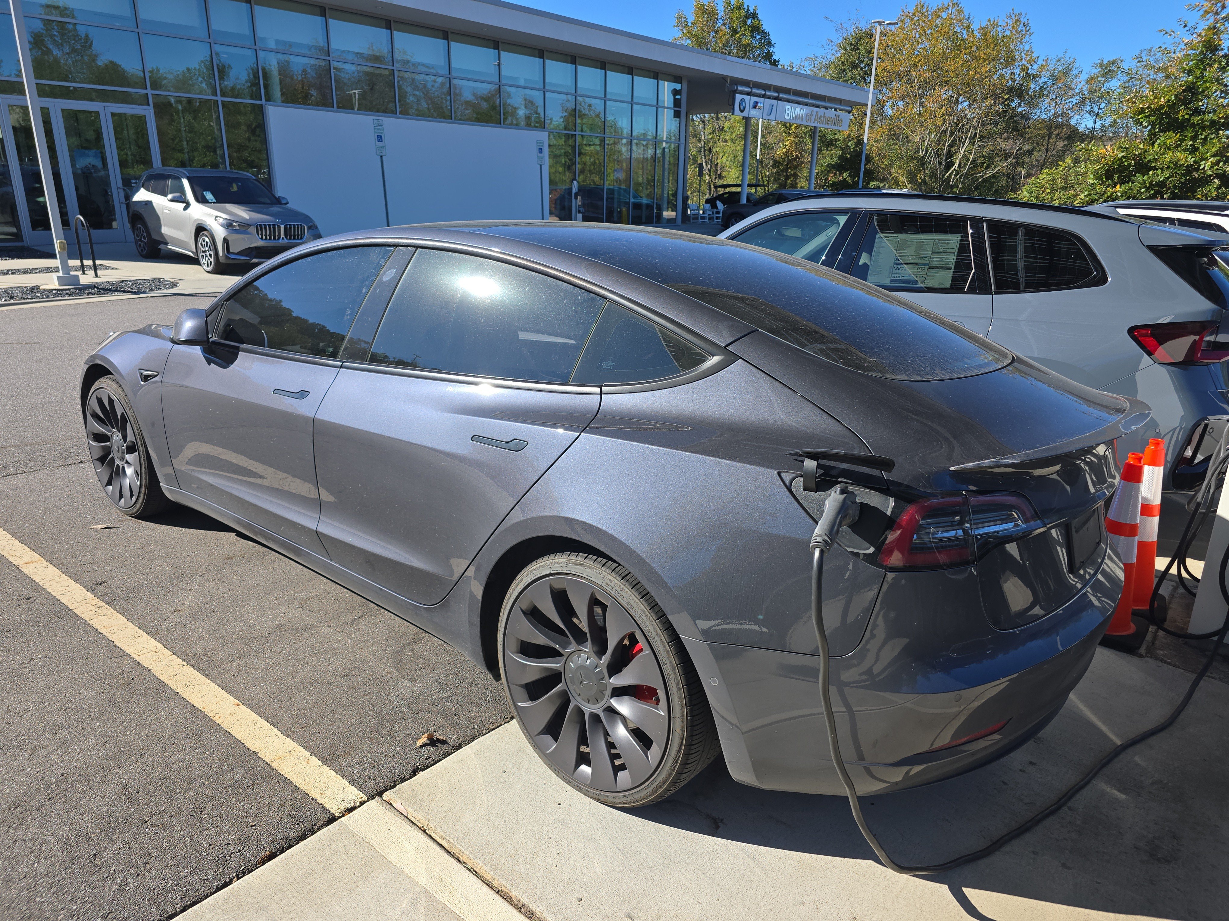 Used 2021 Tesla Model 3 Performance AWD/4WD image 3