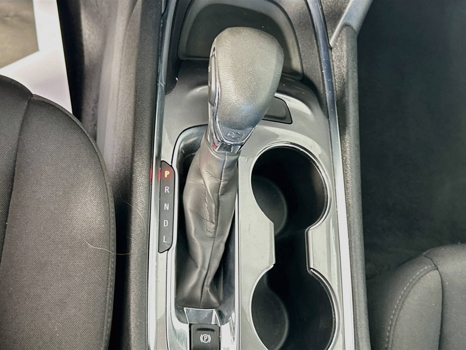Used 2023 Chevrolet Malibu LT FWD image 16