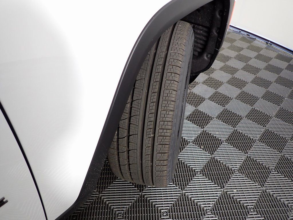 New 2025 Jeep Grand Cherokee Limited w/ Black Appearance Package image 41