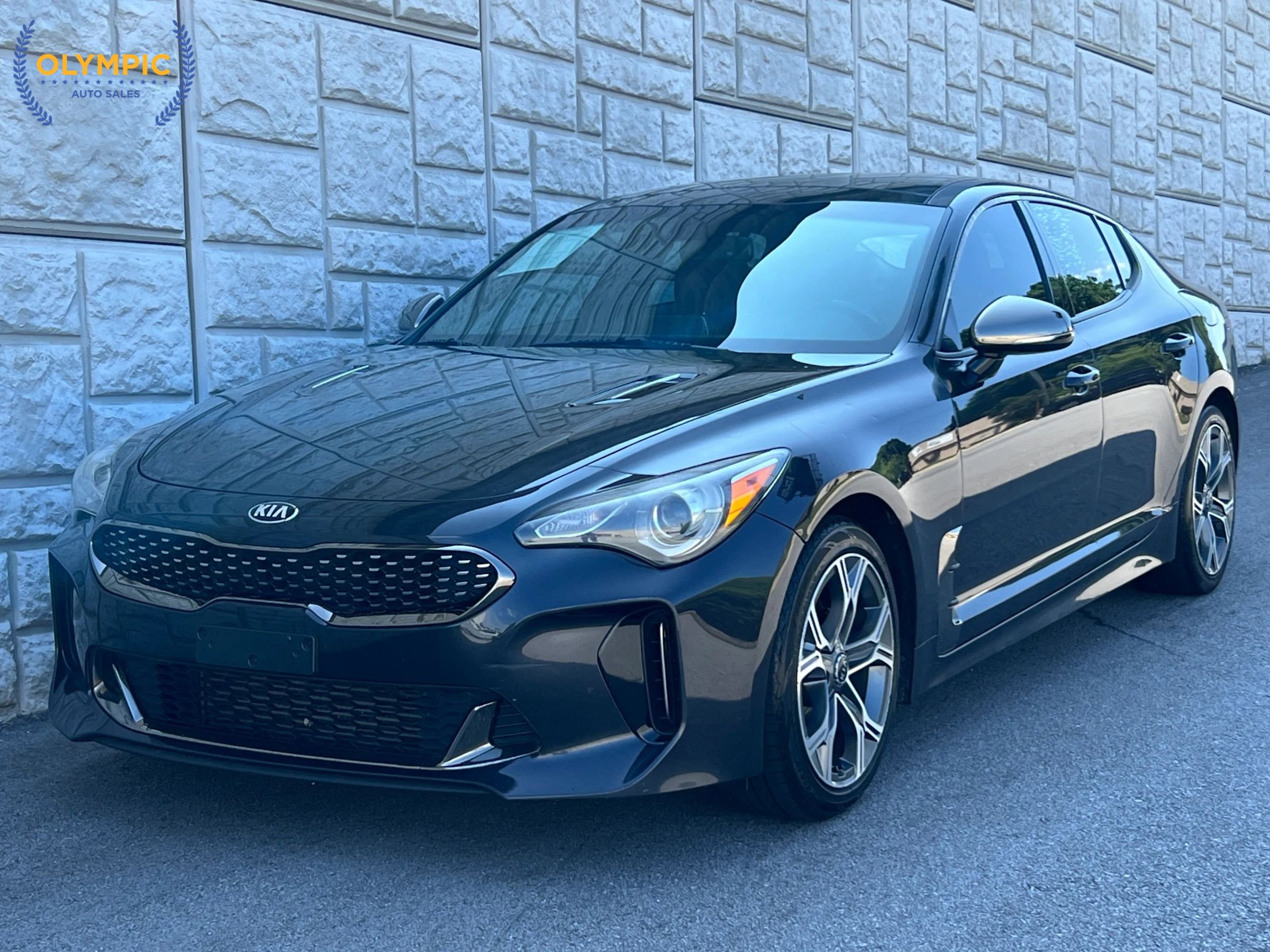 Used 2020 Kia Stinger GT-Line w/ Sun & Sound Package AWD/4WD image 1