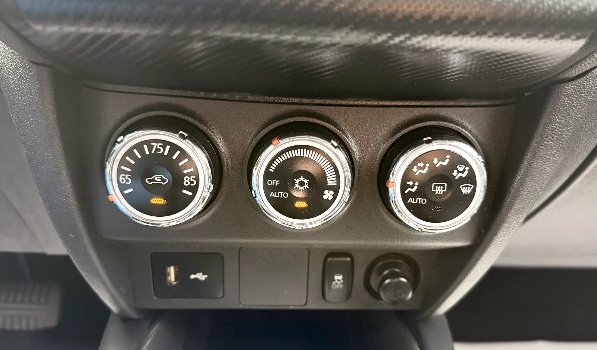 Used 2018 Mitsubishi Outlander Sport ES FWD image 18