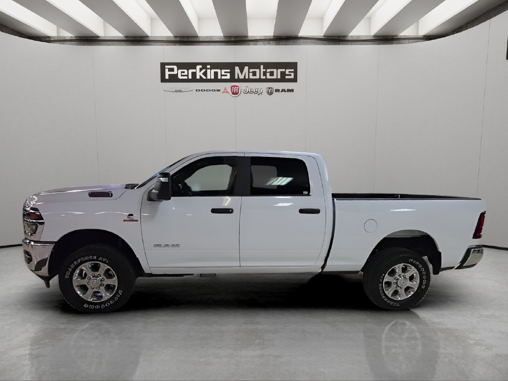 Used 2025 RAM 2500 Big Horn AWD/4WD image 2
