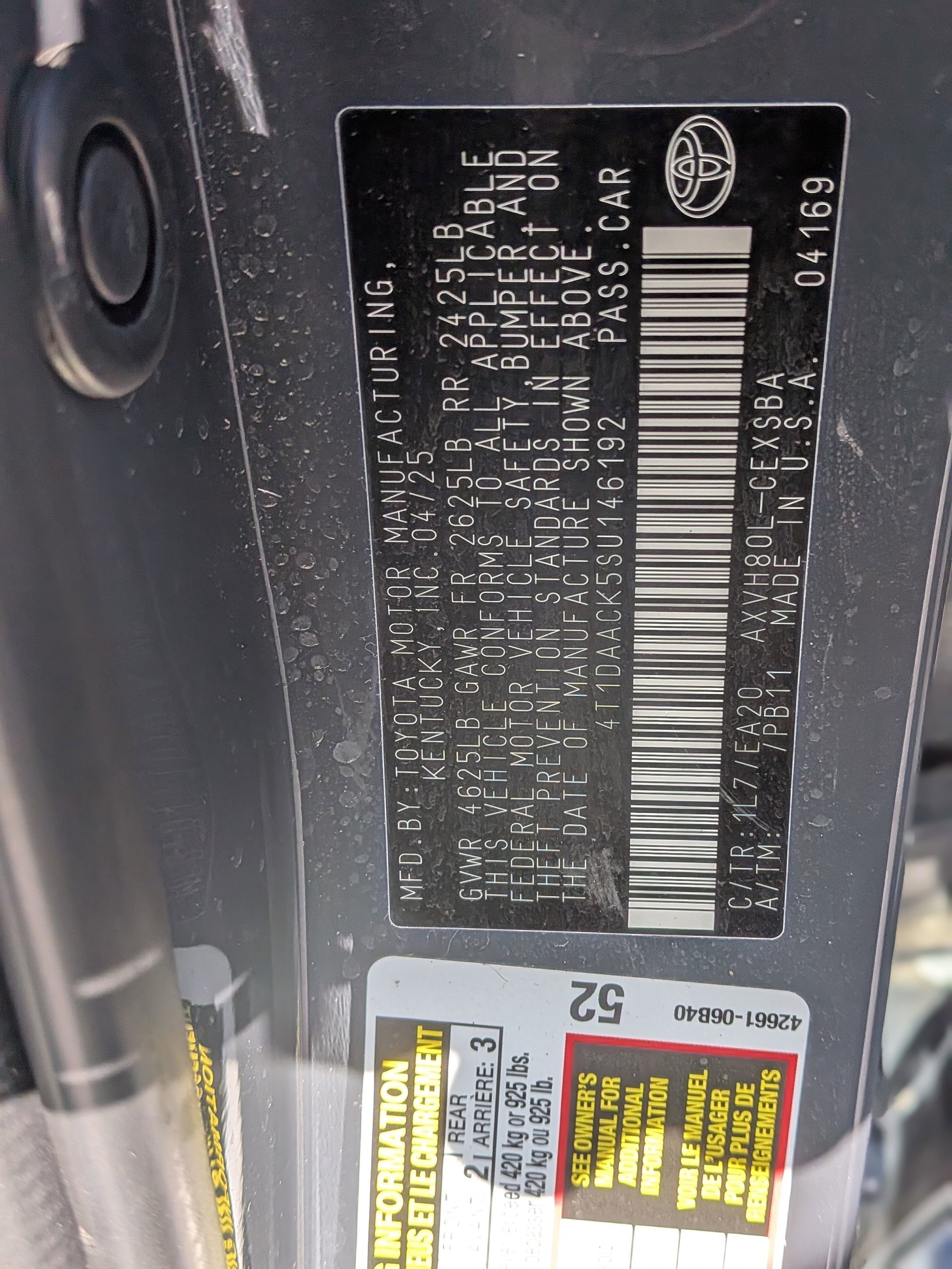 Used 2025 Toyota Camry SE image 36