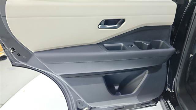 New 2026 Nissan Pathfinder SL FWD image 22