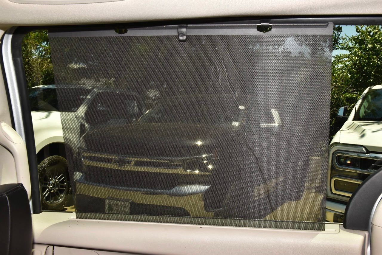 Used 2024 Chrysler Pacifica Touring-L FWD image 19
