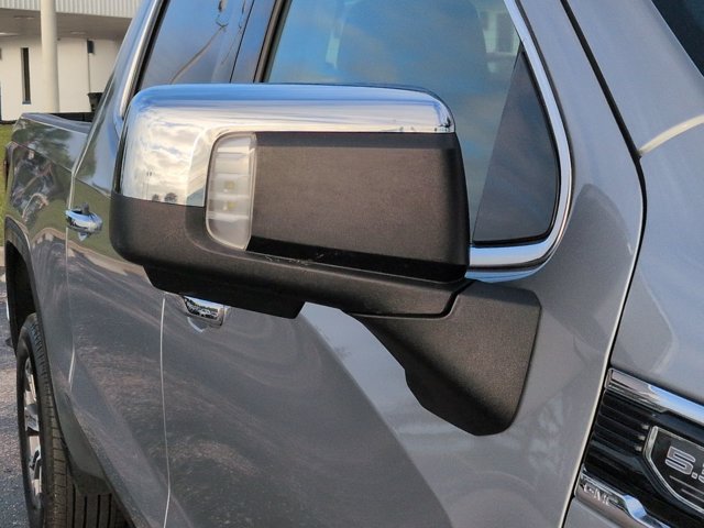 Used 2026 GMC Sierra 1500 SLT RWD image 11
