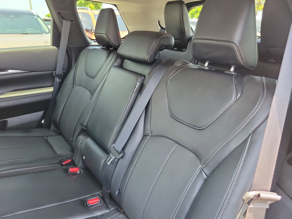 Used 2024 INFINITI QX60 Pure AWD/4WD image 11