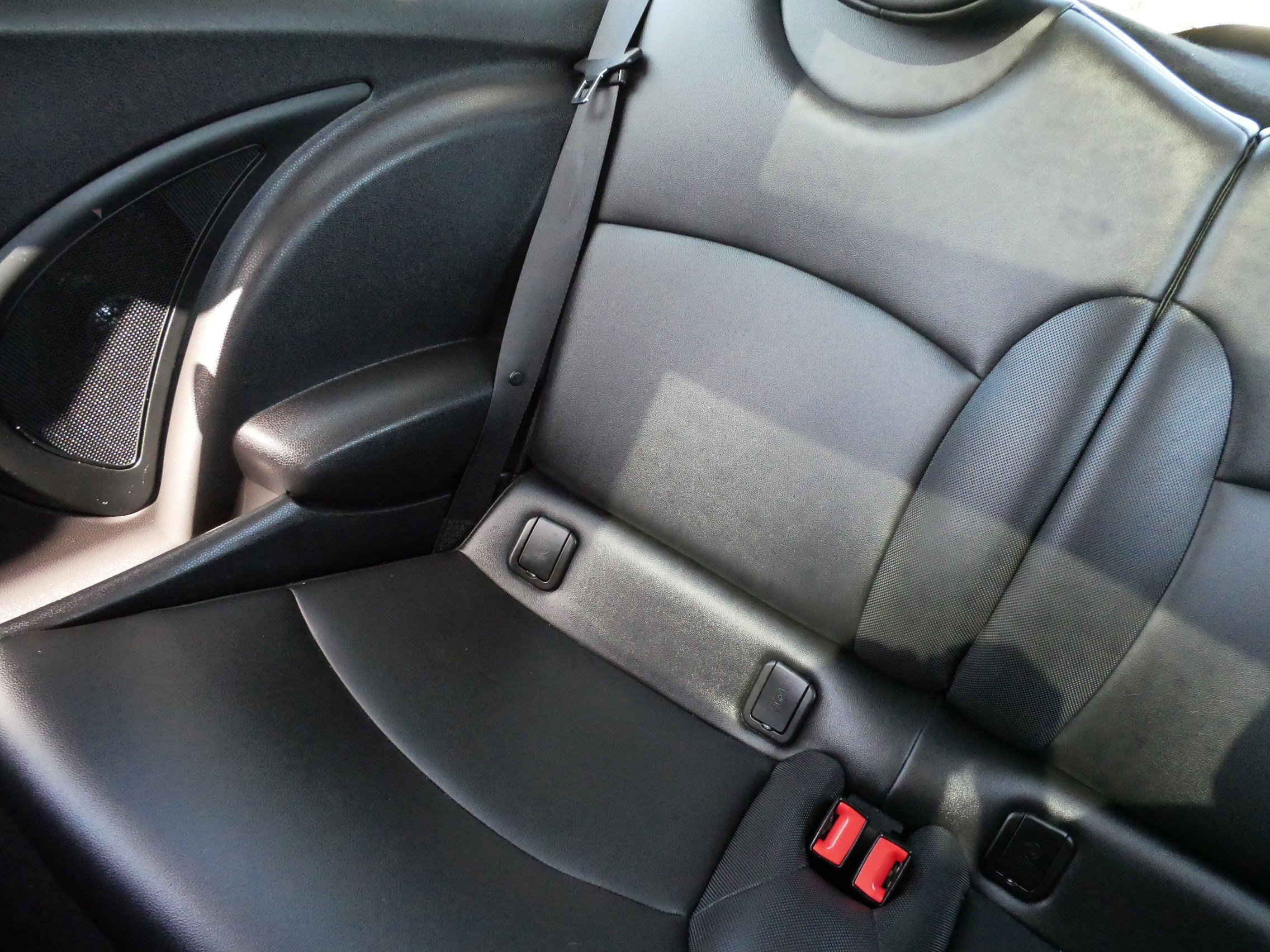 Used 2011 MINI Cooper Hardtop FWD image 12