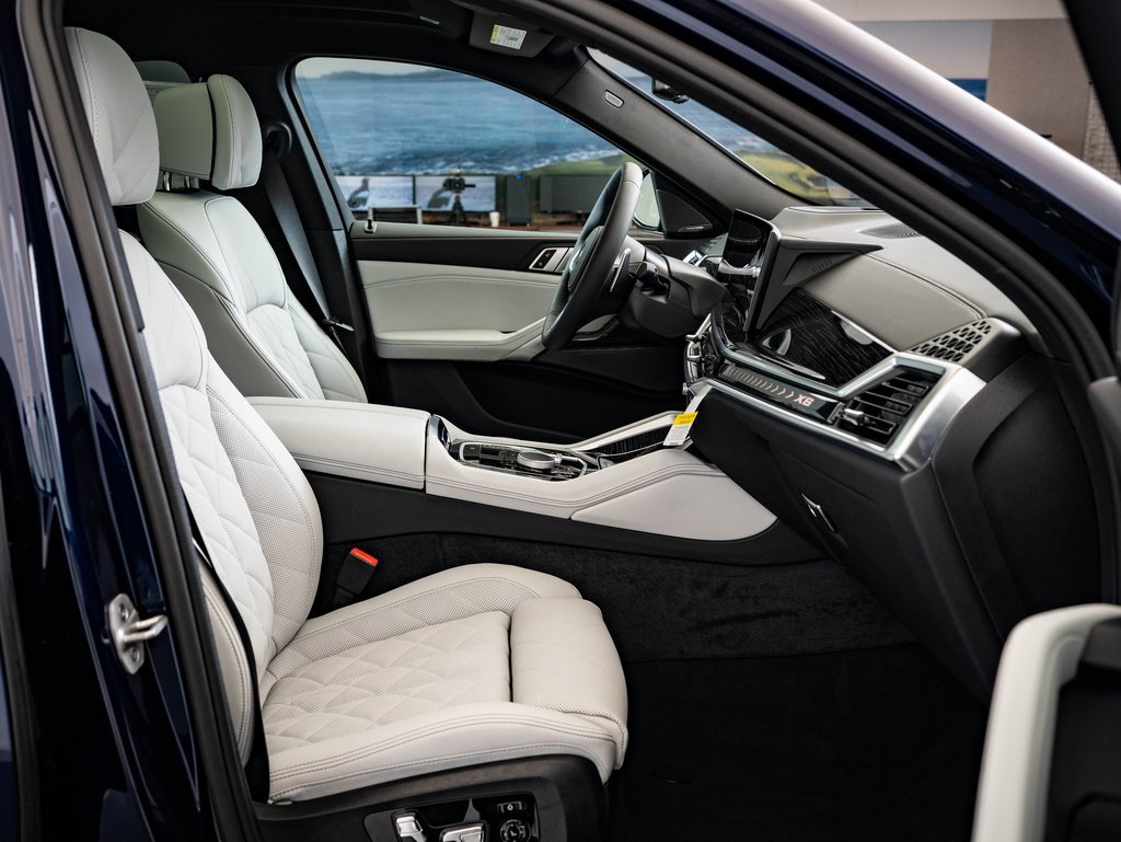 New 2026 BMW X6 xDrive40i w/ Climate Comfort Package image 21
