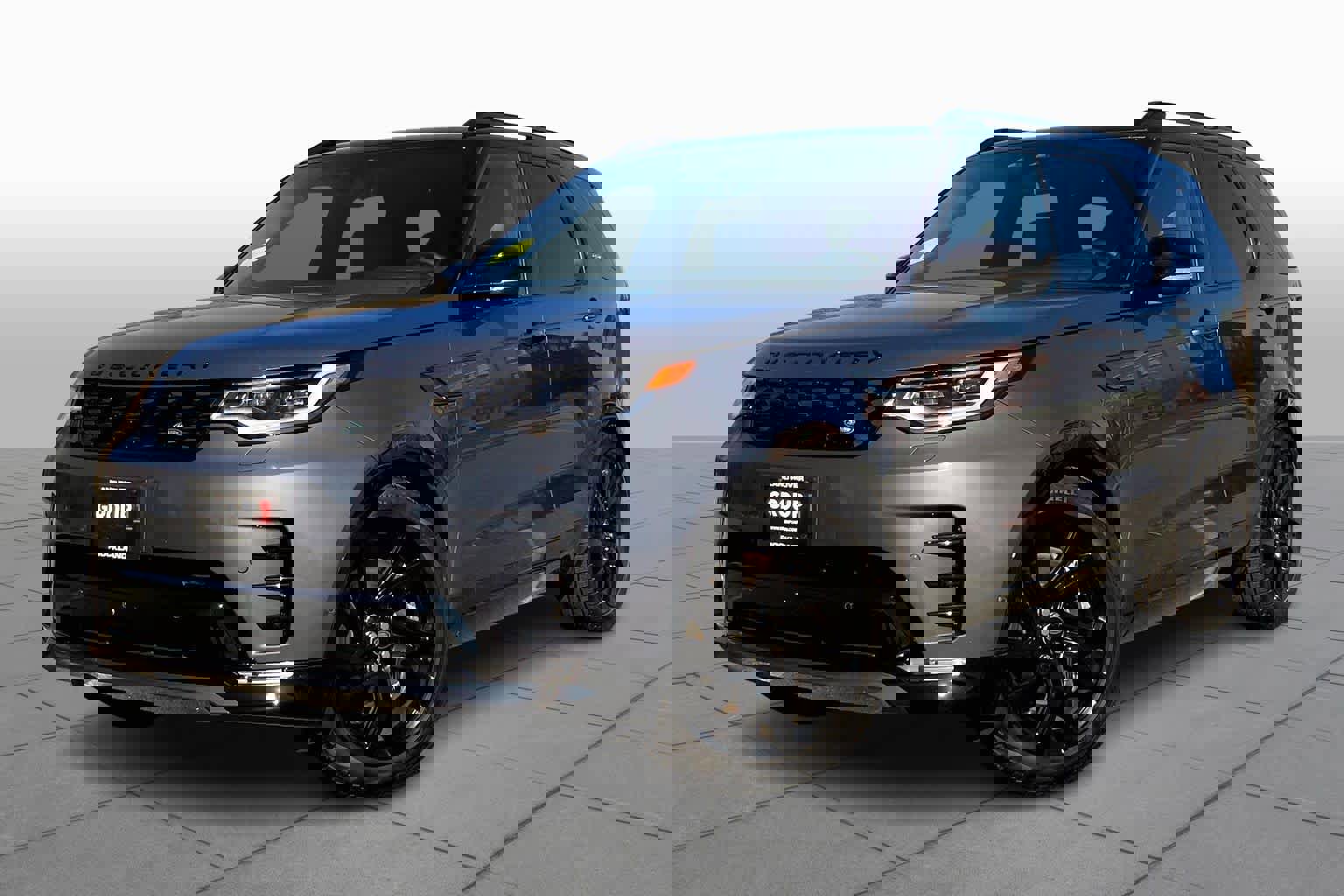 Used 2025 Land Rover Discovery Dynamic SE