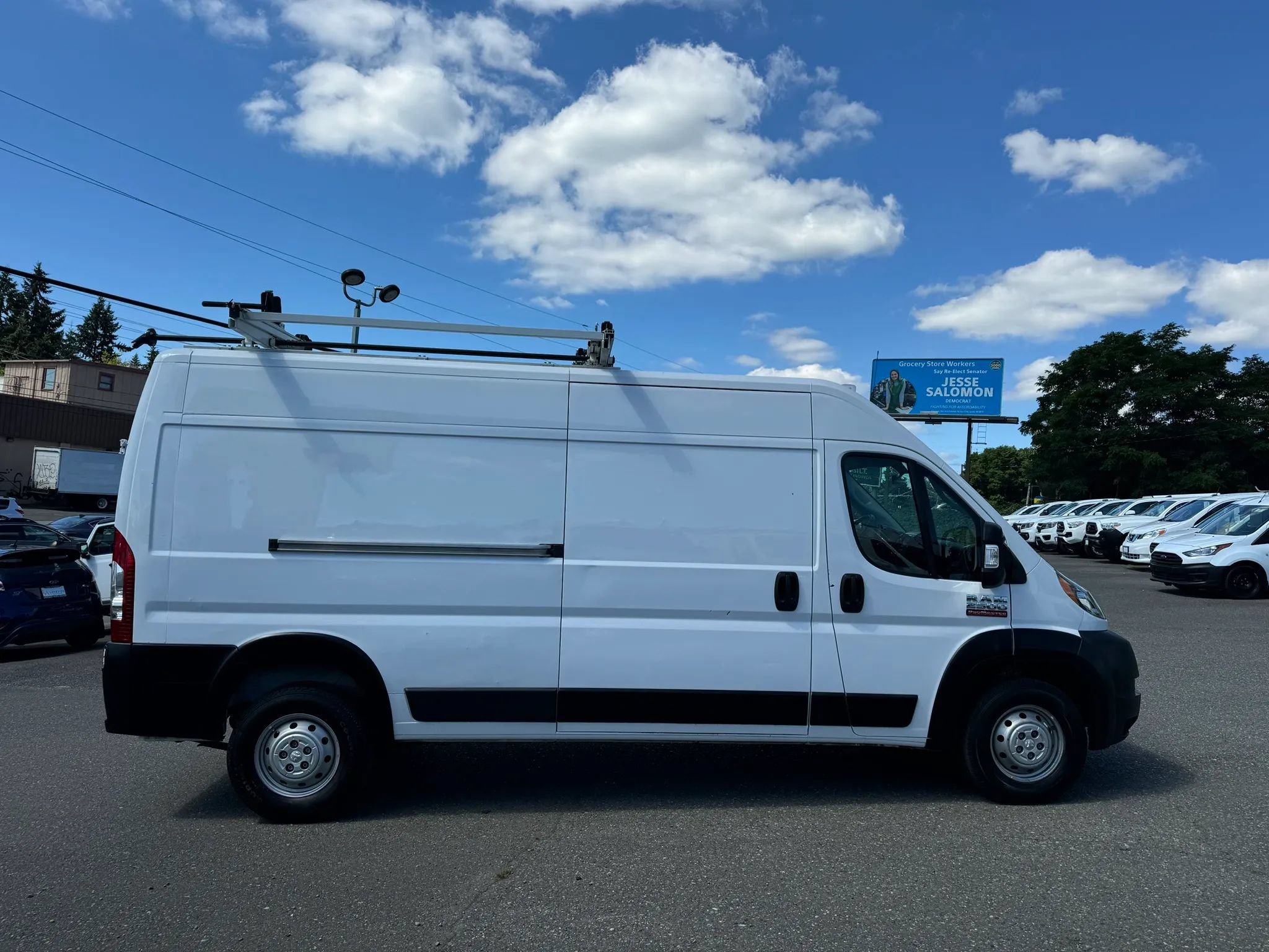 Used 2021 RAM ProMaster 2500 FWD image 8