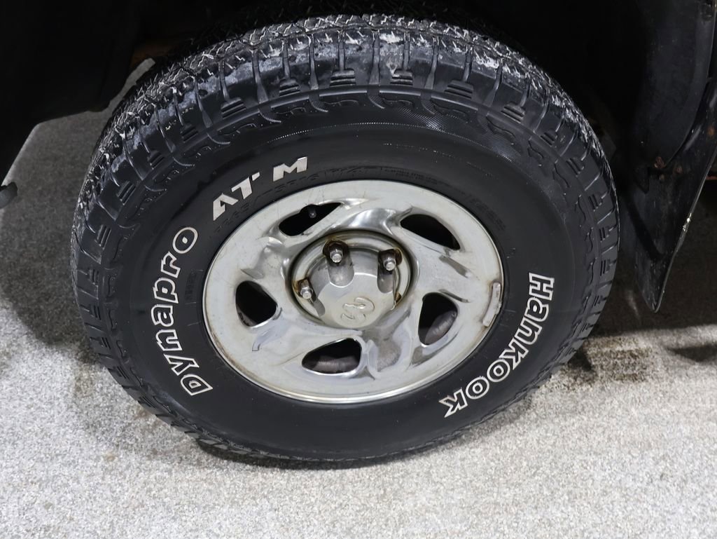 Used 1998 Dodge Ram 1500 Truck ST image 12