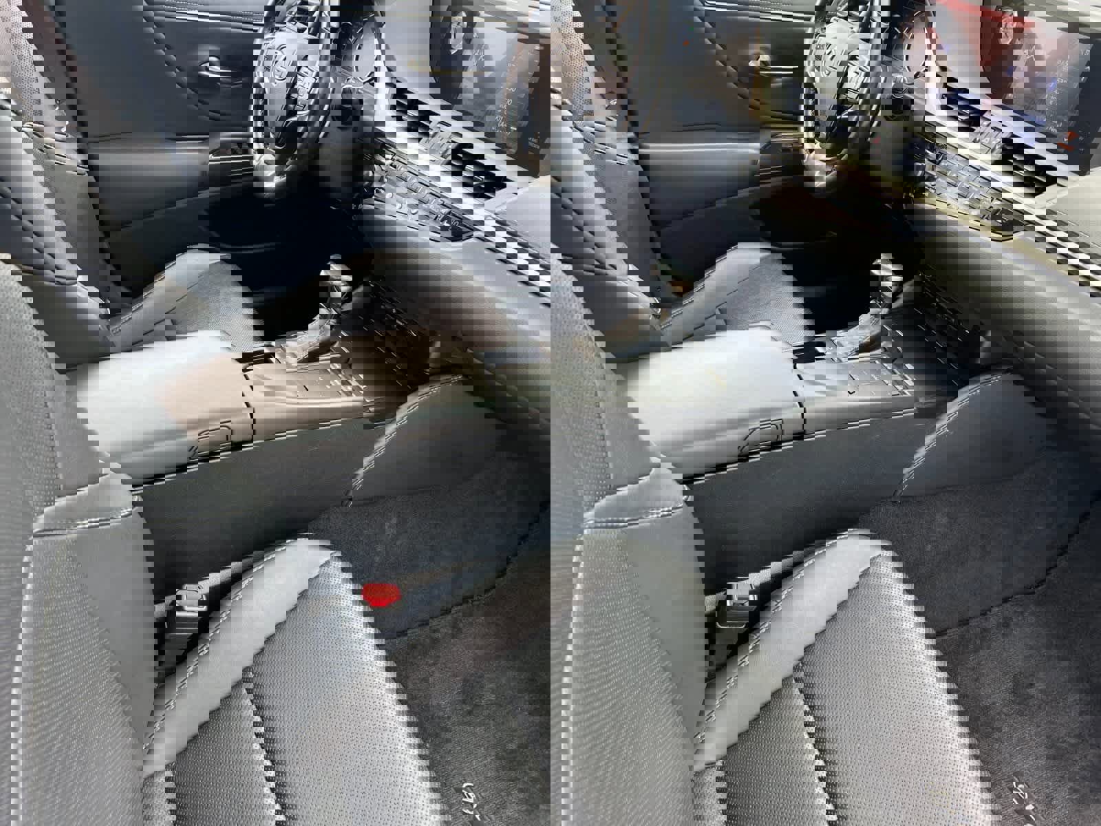 Used 2019 Lexus ES 300h w/ Accessory Package 2 image 16