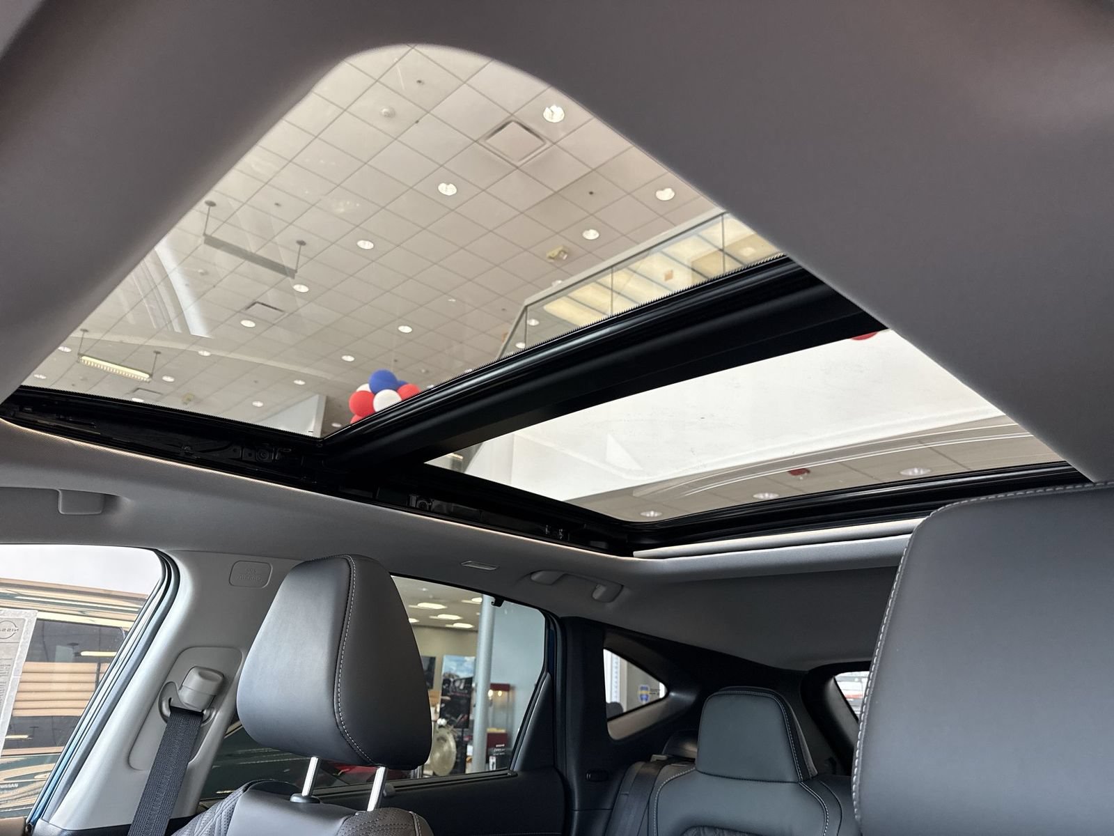 New 2027 Nissan Murano Platinum w/ Cargo Package AWD/4WD image 17