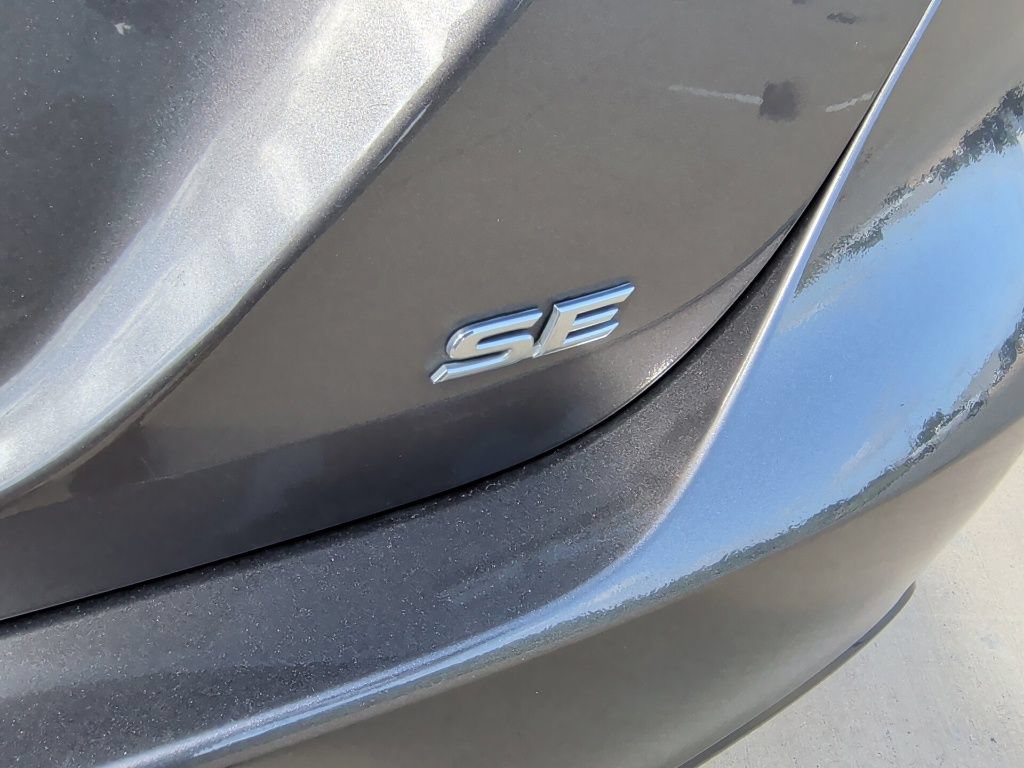 Used 2022 Toyota Camry SE FWD image 38