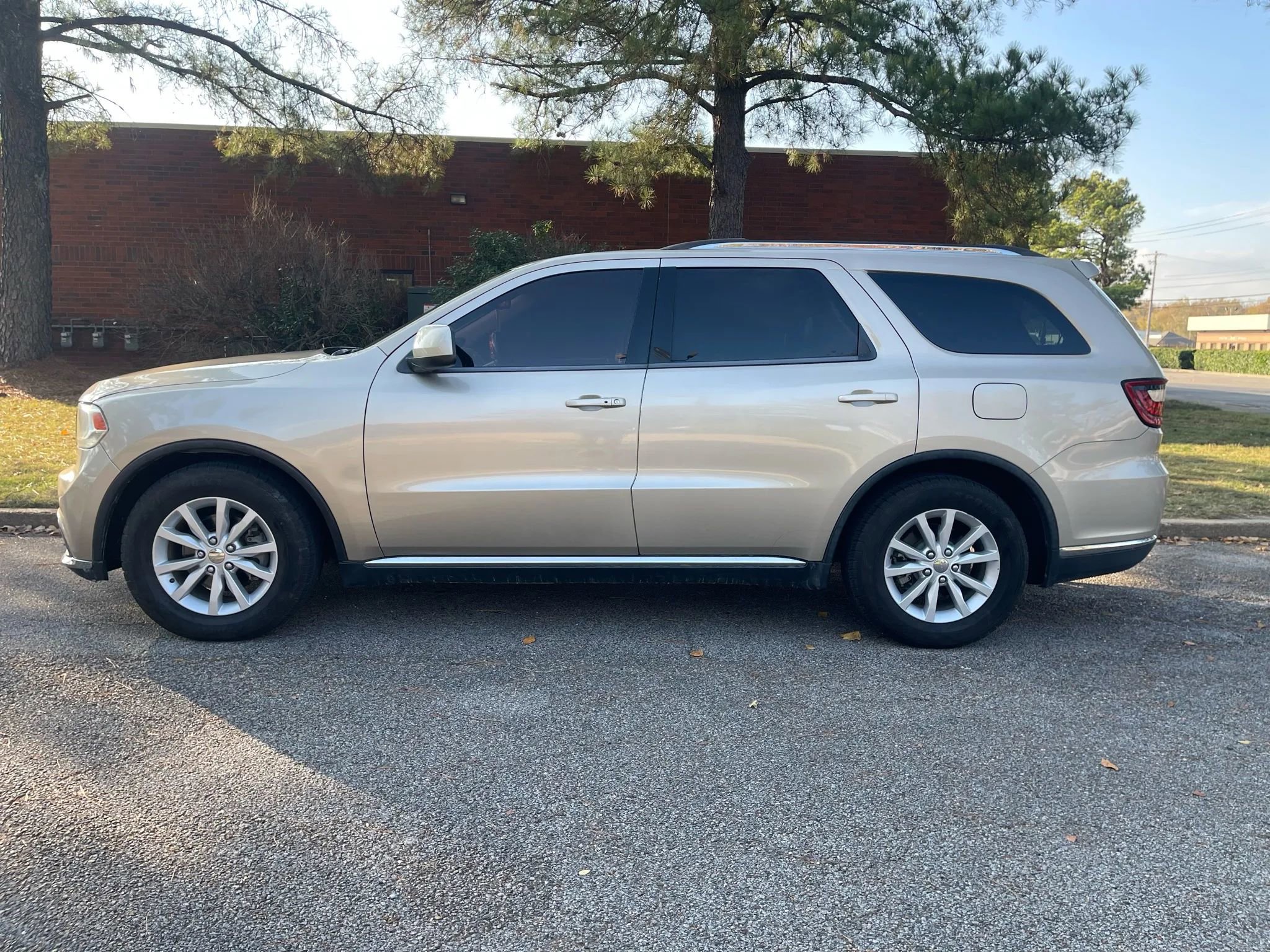 Used 2015 Dodge Durango SXT w/ Quick Order Package 23B image 2
