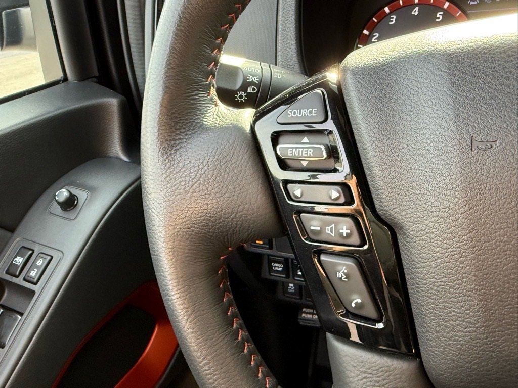 Used 2023 Nissan Frontier PRO-4X w/ Pro-4X Premium Package image 17