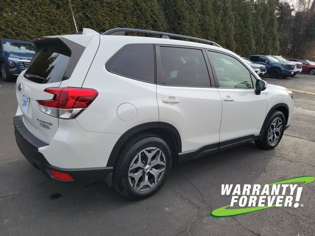 Used 2020 Subaru Forester Premium image 7