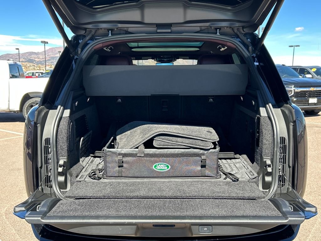 Used 2024 Land Rover Range Rover SE image 5