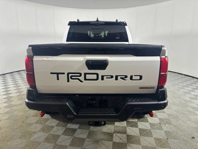 Used 2025 Toyota Tacoma TRD Pro w/ Tow Tech Package AWD/4WD image 6