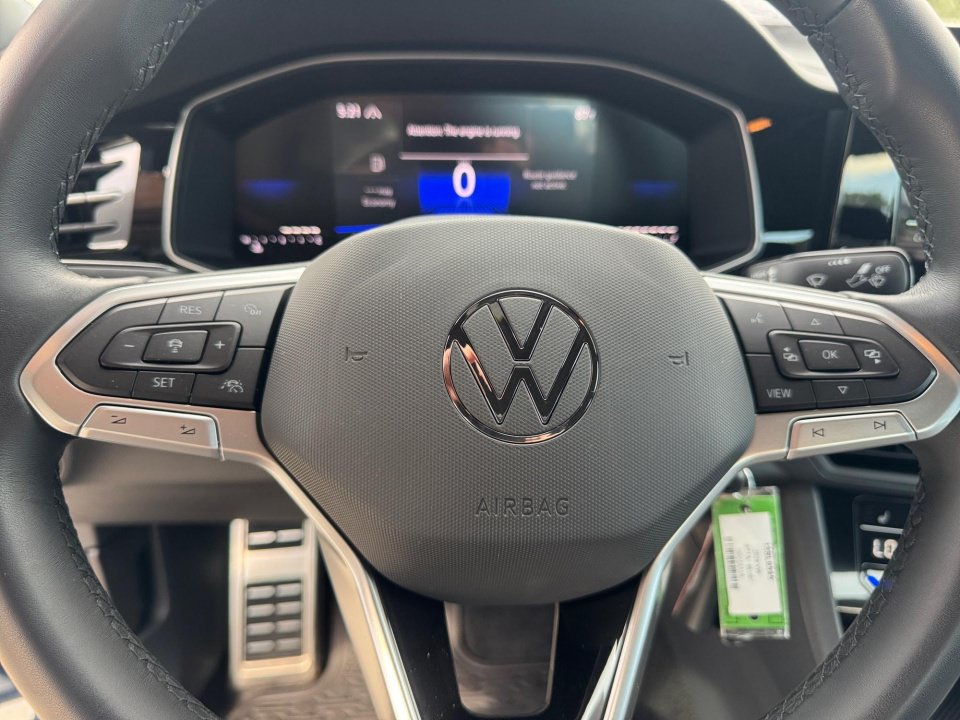 Used 2026 Volkswagen Jetta Sport FWD image 33