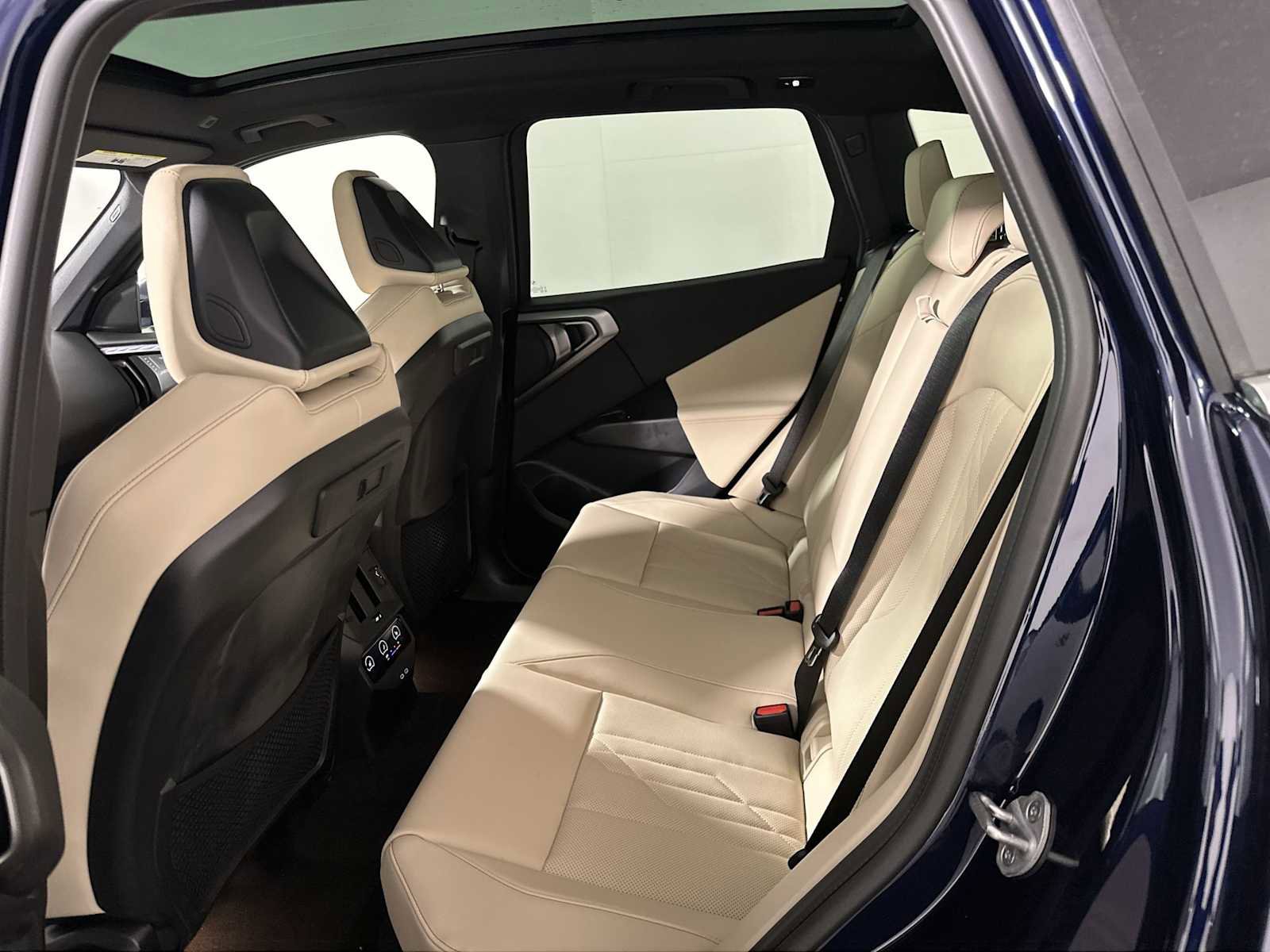 New 2026 BMW X3 xDrive30 w/ Premium Package image 18