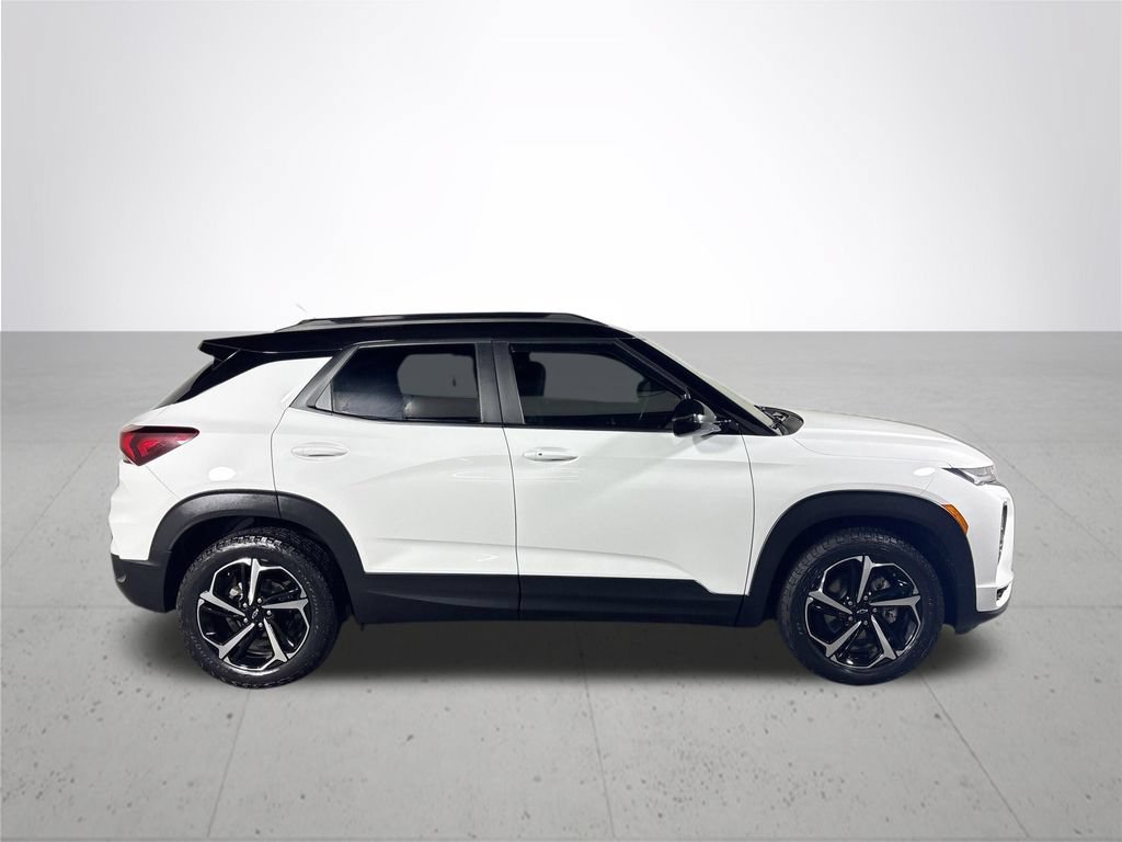 Used 2021 Chevrolet TrailBlazer RS w/ Sun and Liftgate Package AWD/4WD image 5