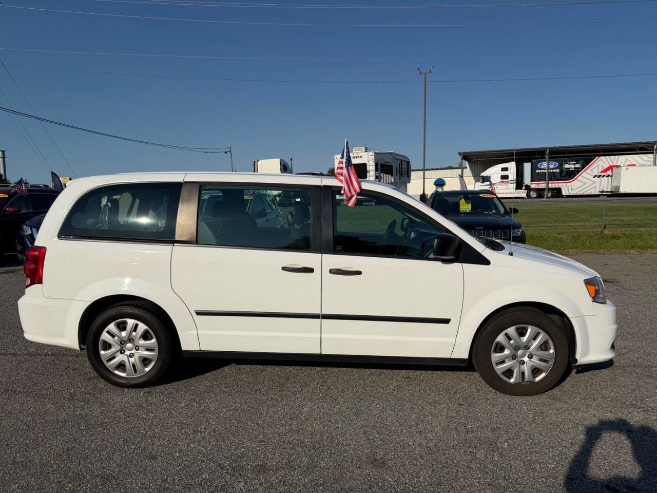Used 2015 Dodge Grand Caravan American Value Package image 6