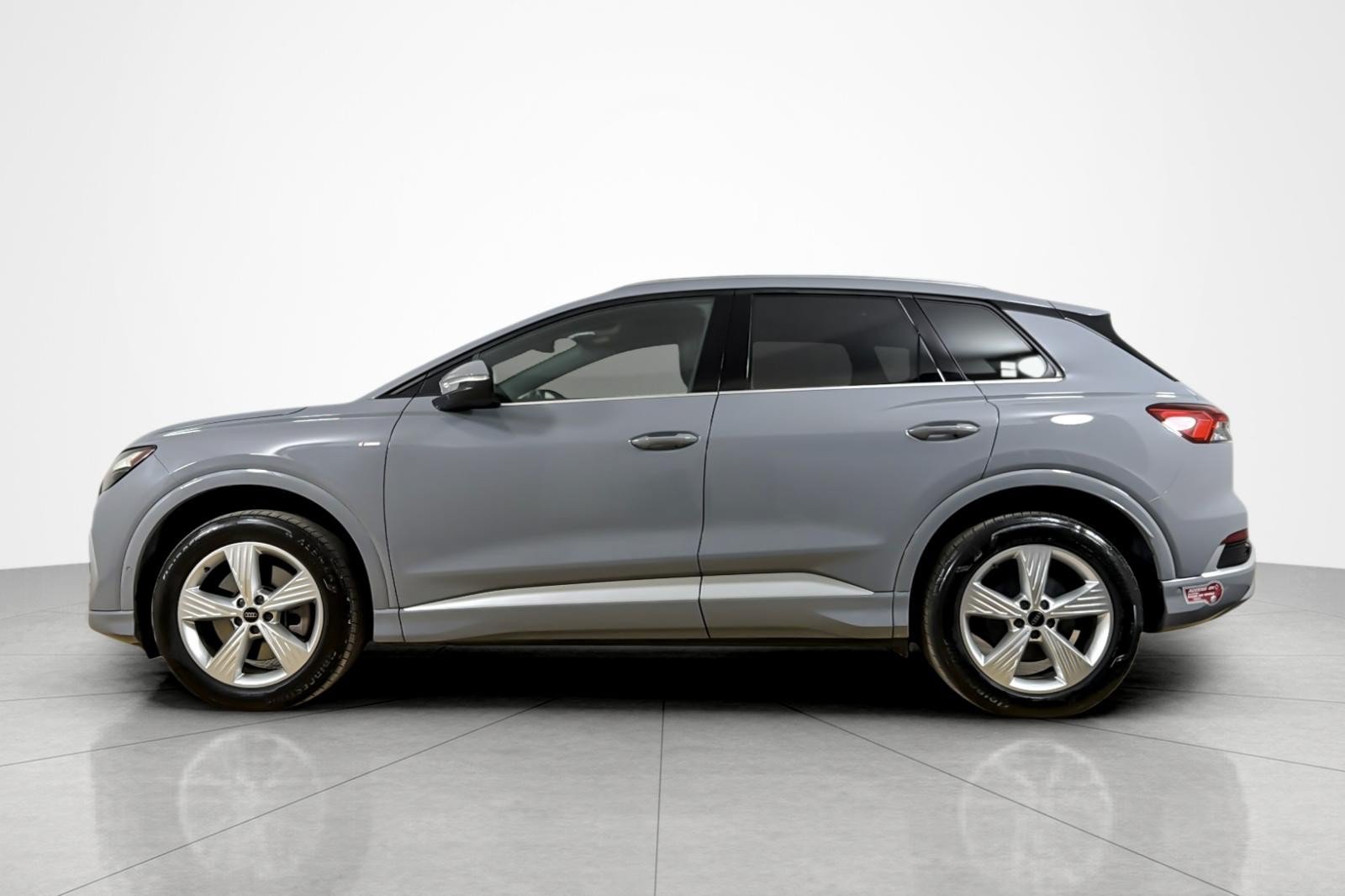 Certified 2023 Audi Q4 e-tron Premium Plus w/ Premium Plus AWD/4WD image 2
