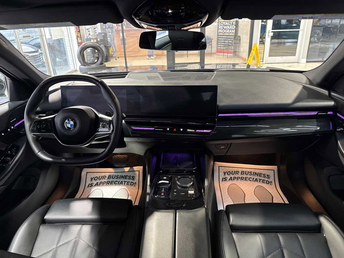 Used 2026 BMW 530i xDrive AWD/4WD image 29