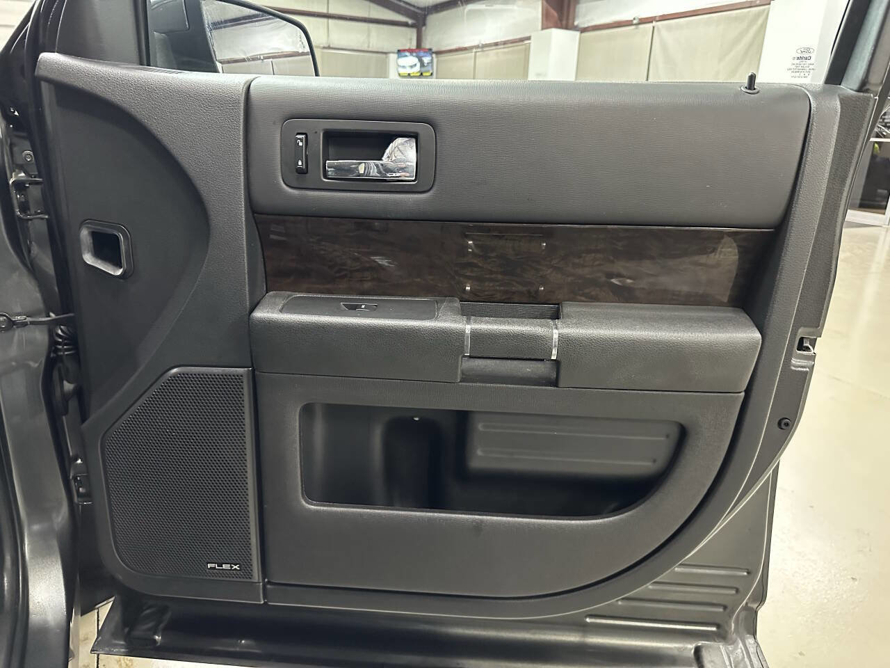 Used 2019 Ford Flex Limited image 18