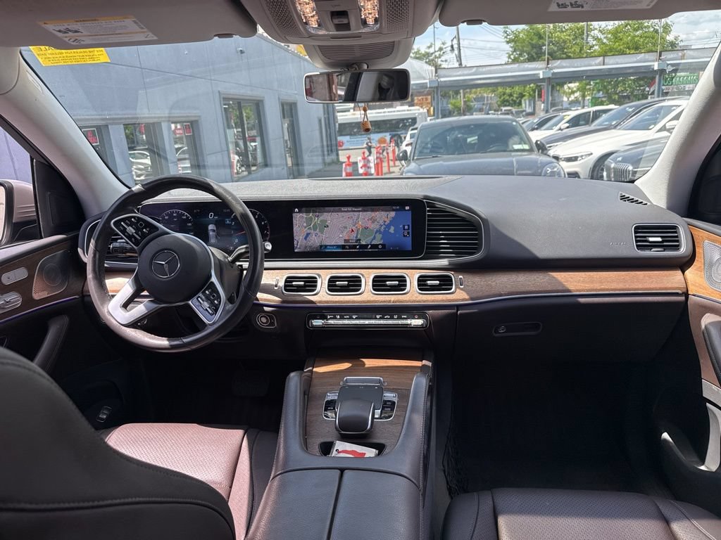 Used 2020 Mercedes-Benz GLE 350 4MATIC w/ Premium Package image 22