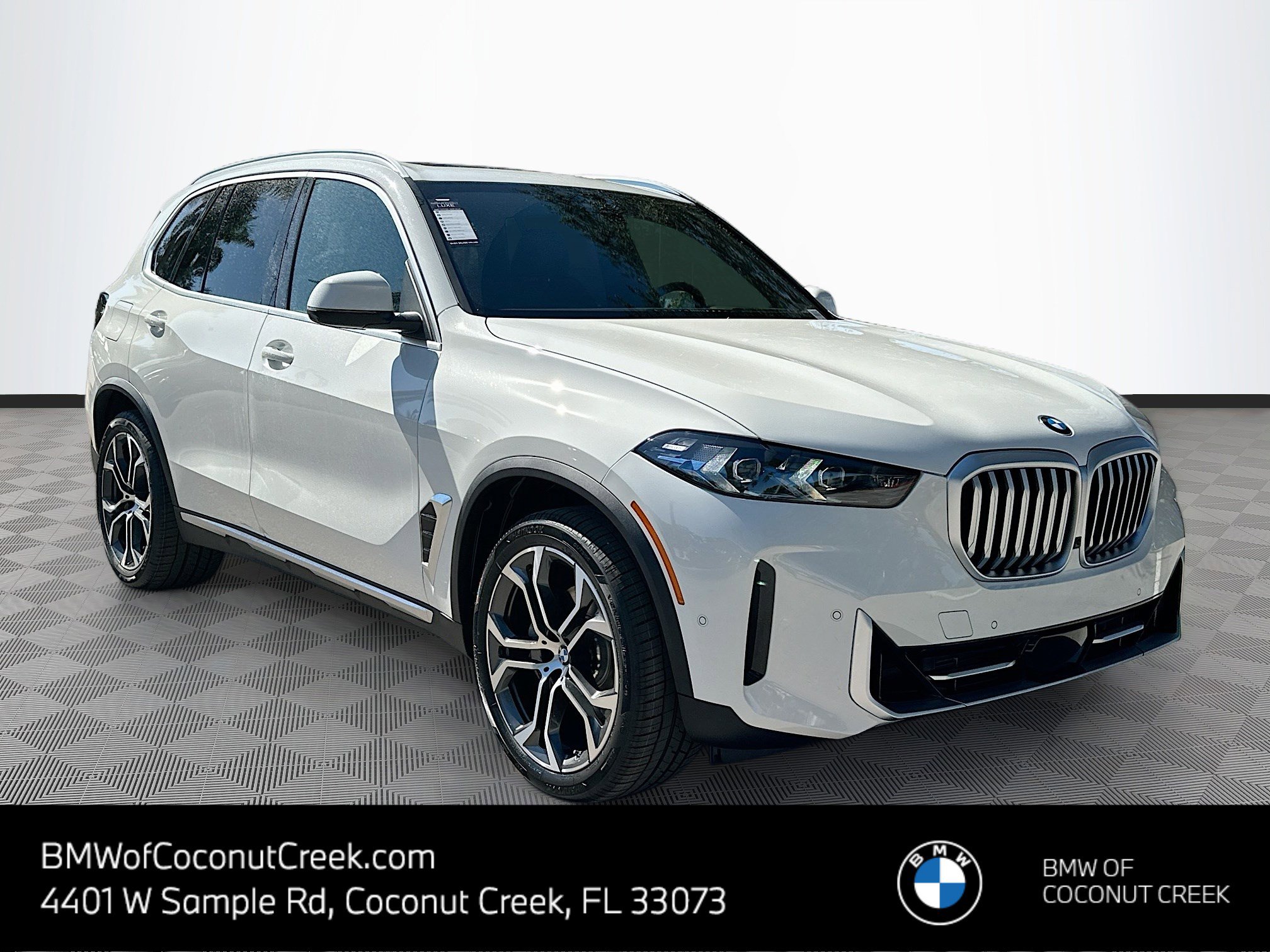 New 2026 BMW X5 xDrive40i w/ Premium Package AWD/4WD image 1