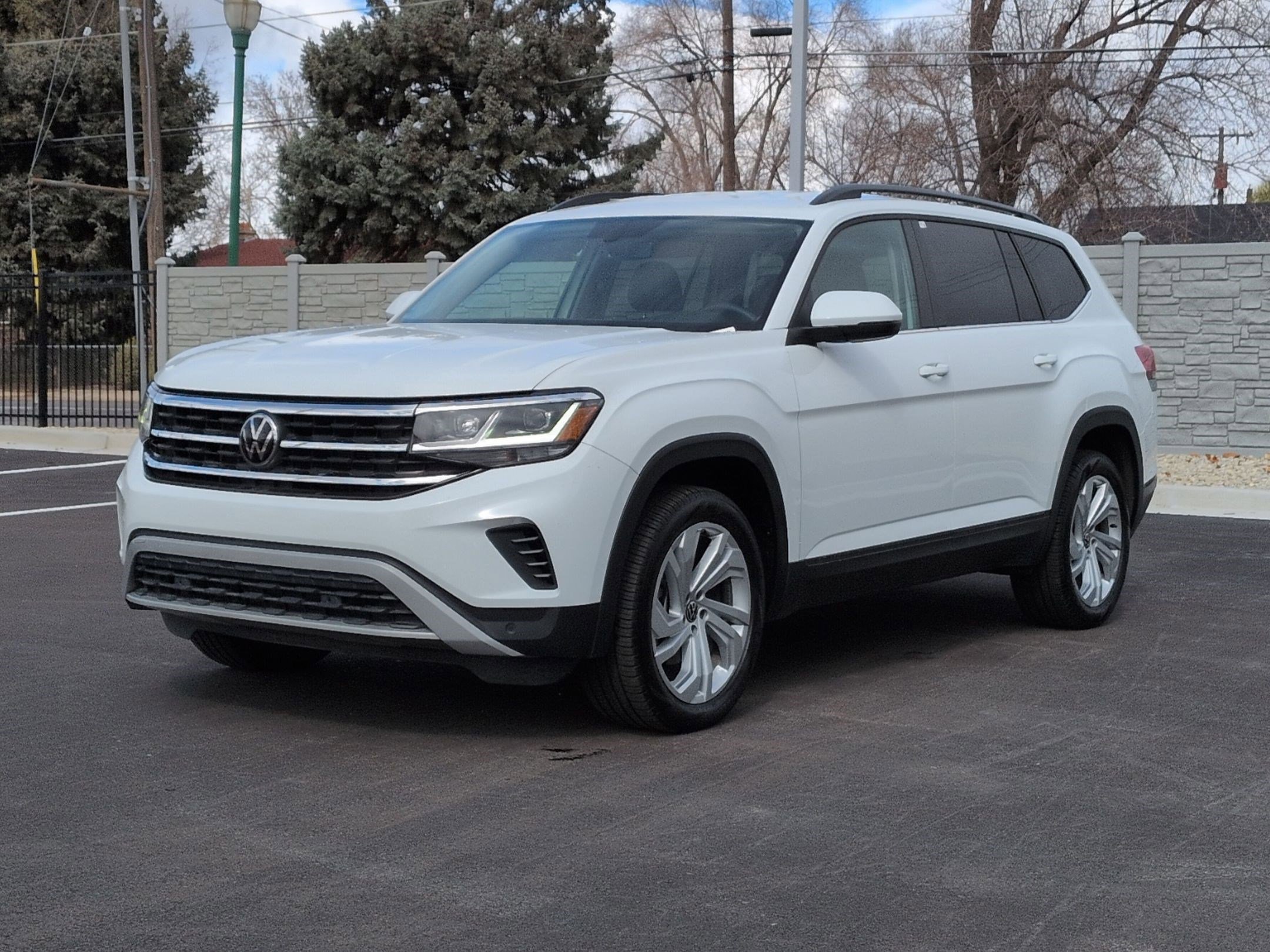 Used 2023 Volkswagen Atlas SE image 11