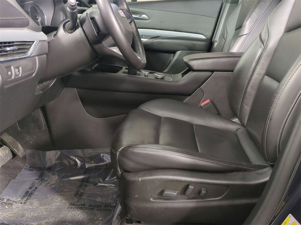Certified 2023 Cadillac XT4 Premium Luxury w/ Cold Weather Package image 19