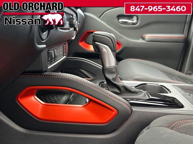 Used 2025 Nissan Frontier PRO-4X w/ Pro Convenience Package AWD/4WD image 15