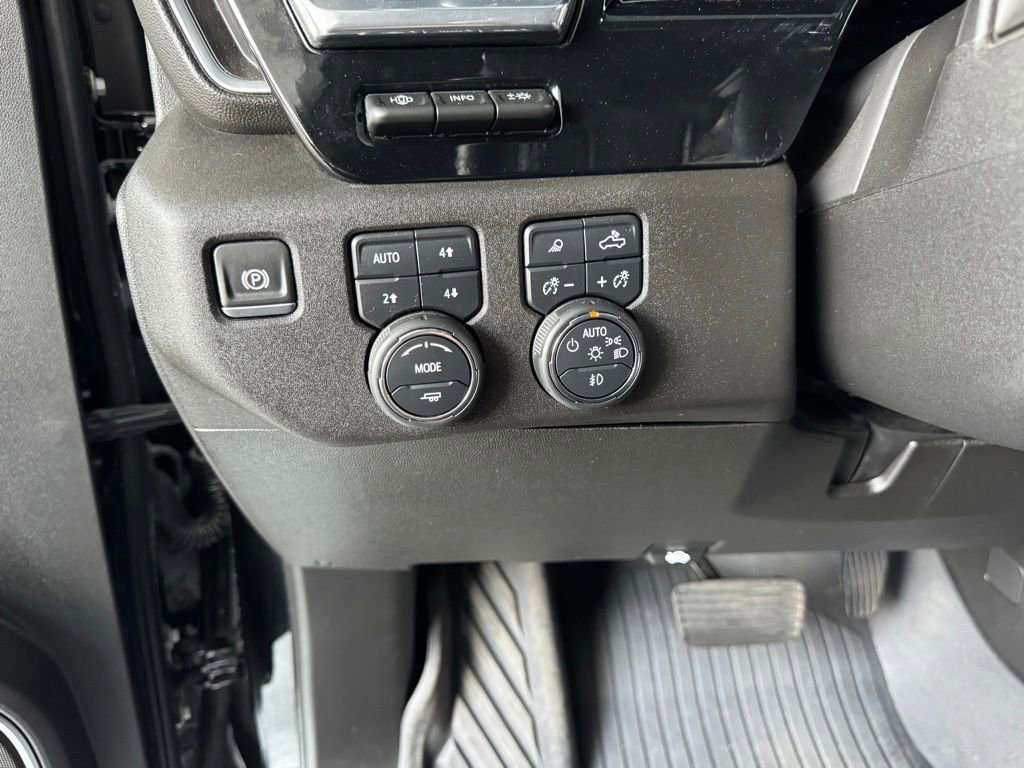 Used 2024 Chevrolet Silverado 2500 LTZ w/ LTZ Convenience Package image 36