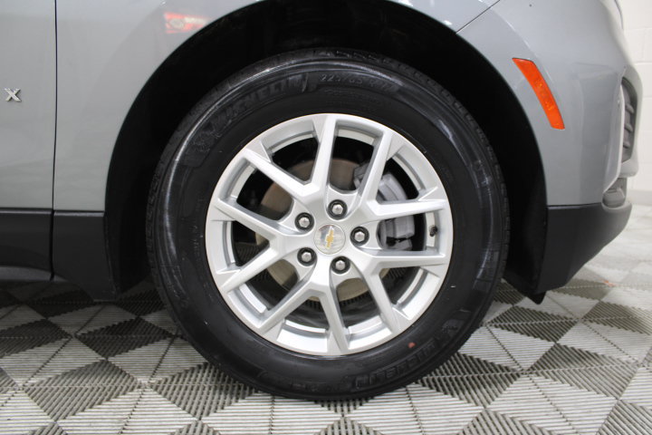 Used 2024 Chevrolet Equinox LT FWD image 44