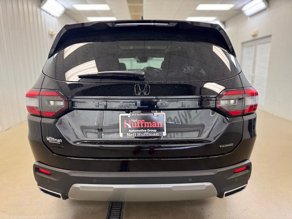 New 2026 Honda Pilot Touring image 6