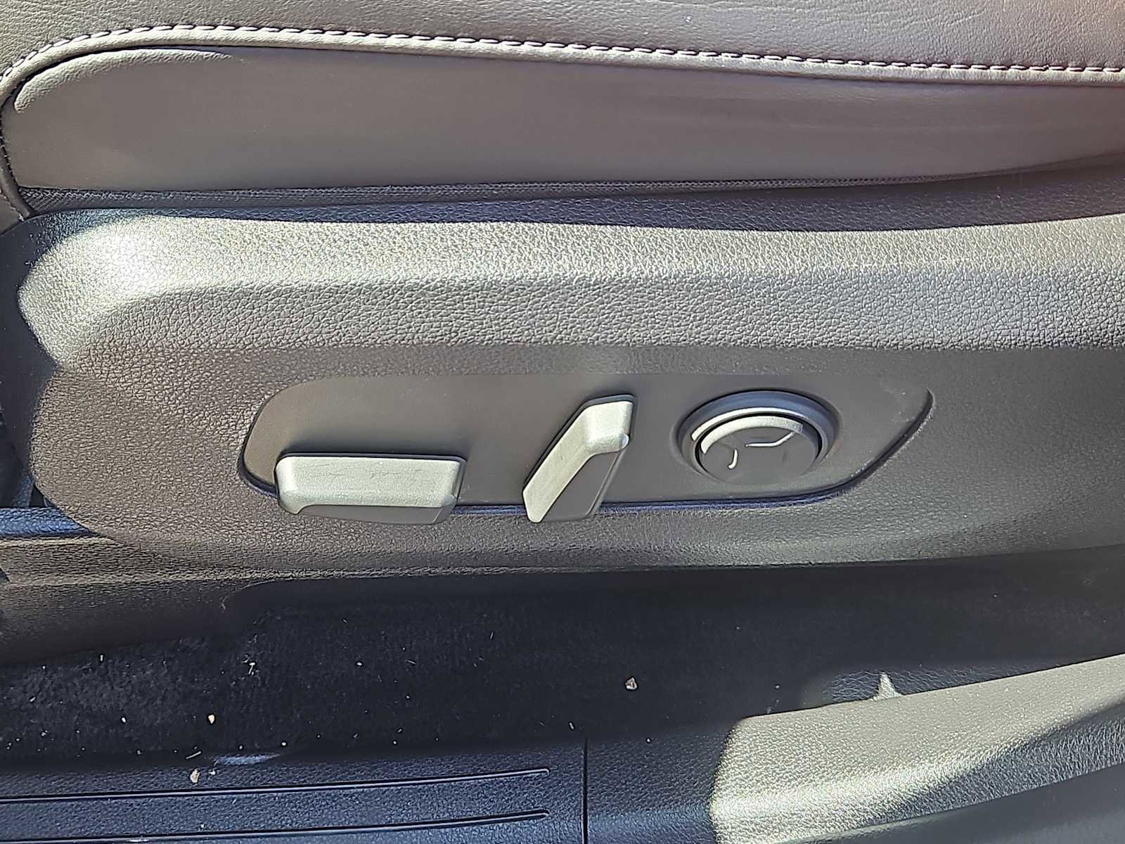 Used 2024 Kia Carnival SX FWD image 22