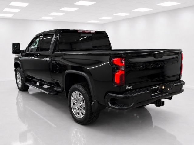 Used 2021 Chevrolet Silverado 3500 High Country w/ Z71 Off-Road Package AWD/4WD image 4