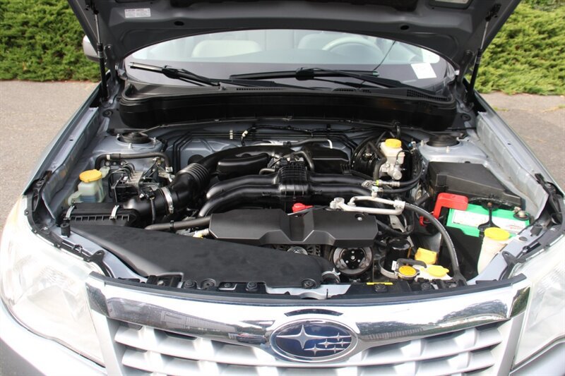 Used 2011 Subaru Forester 2.5X Limited AWD/4WD image 20