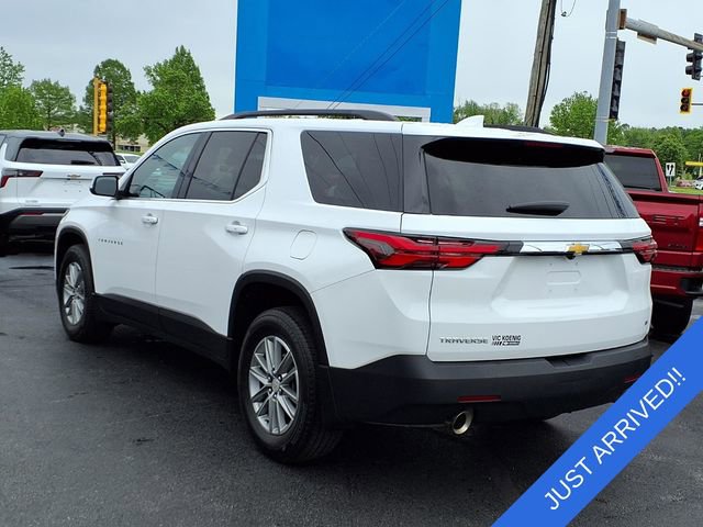 Used 2023 Chevrolet Traverse LT FWD image 3